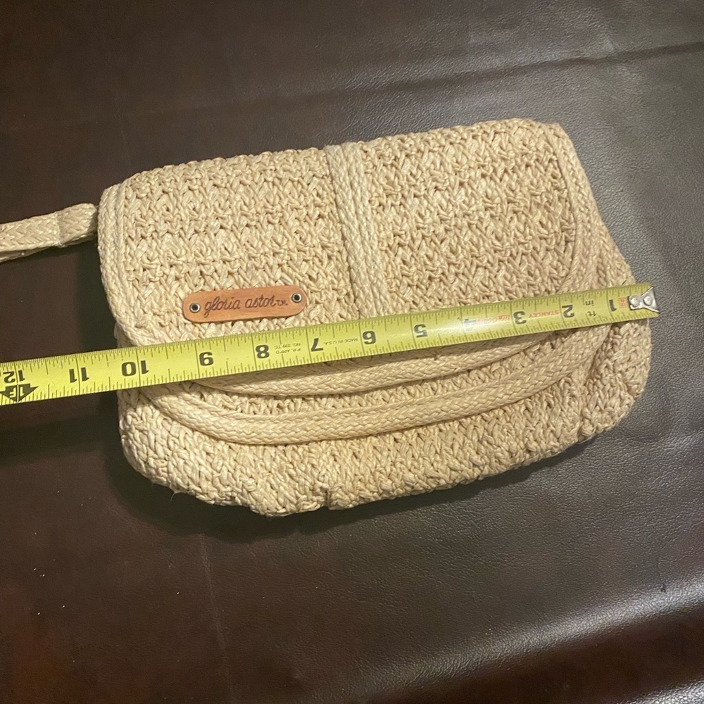 Gloria Astor wristlet - Picture 9 of 13